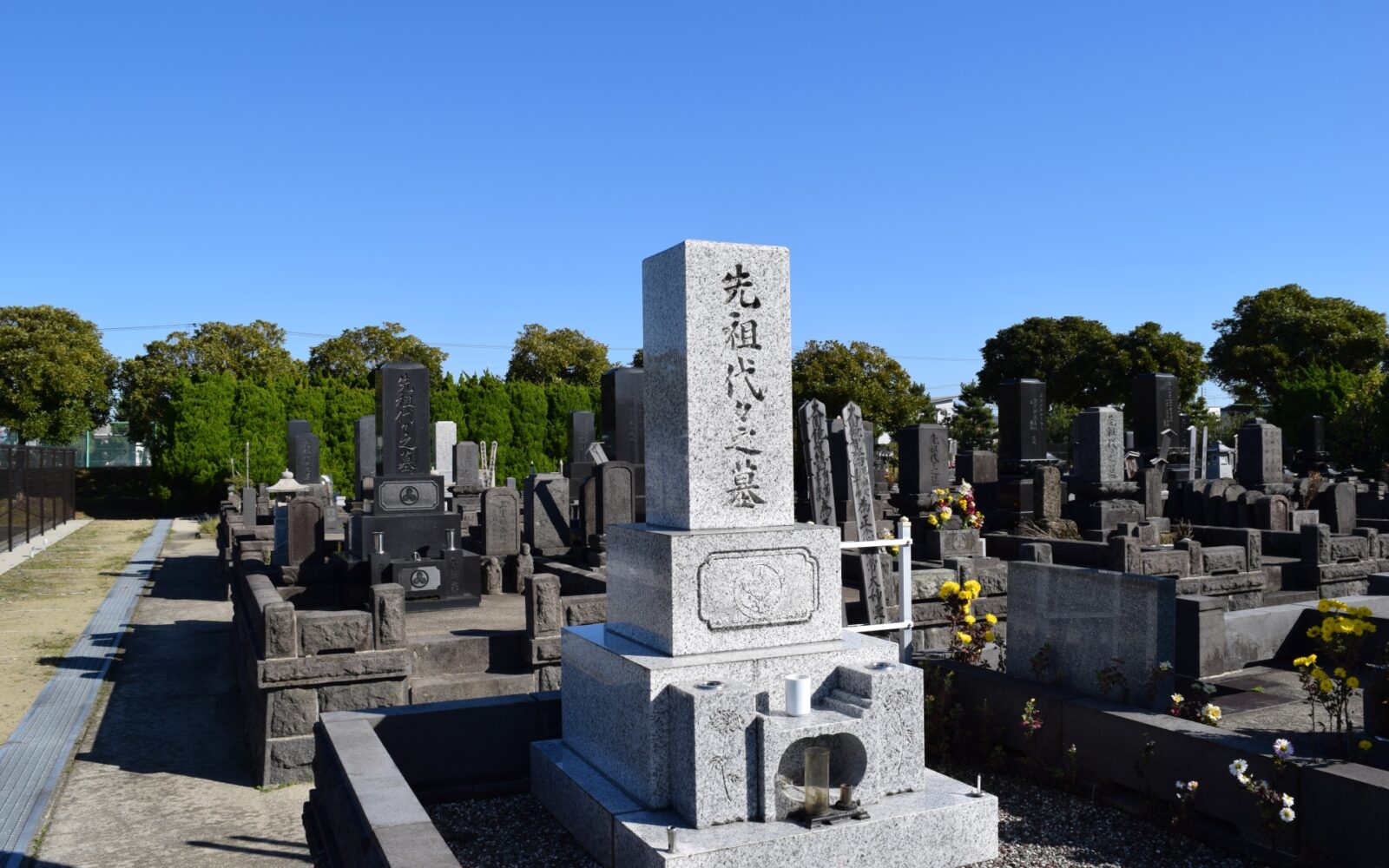 墓地・納骨堂のご紹介